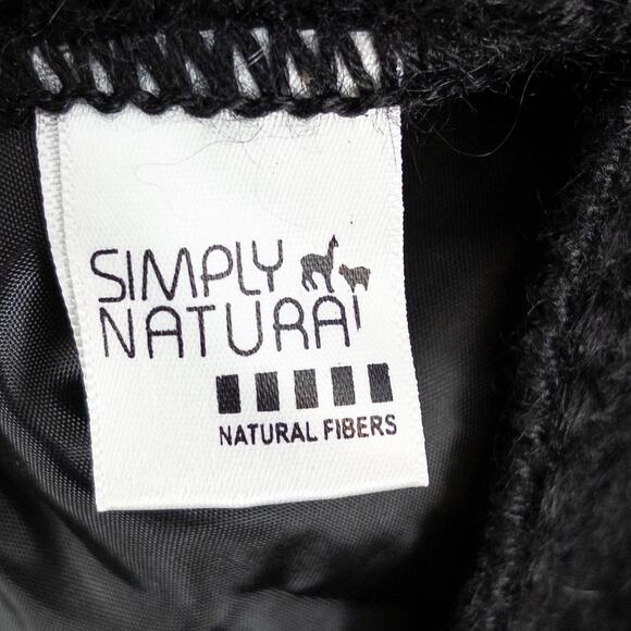 Simply Natural 100% Alpaca One Size Peru Black Shawl Wrap Poncho Buttons Scarf - Picture 6 of 9